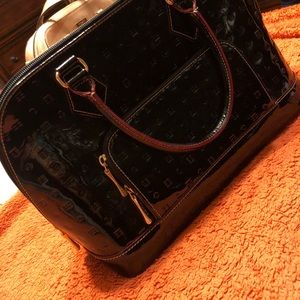 Arcadia black purse send offers